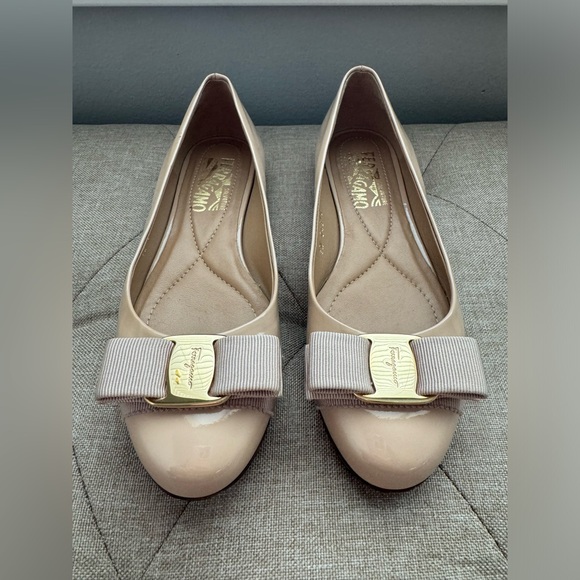 Women’s Salvatore Ferragamo Varina Ballet Flats - Picture 6 of 7